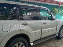https://riyasewana.com/uploads/mitsubishi-montero-2015-295265012802.jpg