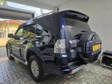 https://riyasewana.com/uploads/mitsubishi-montero-202112414922.jpg