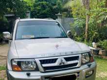 Mitsubishi Montero 2000 SUV
