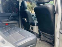 https://riyasewana.com/uploads/mitsubishi-montero-208312124102.jpg