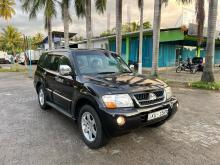 Mitsubishi Montero 2004 SUV