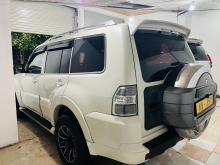 https://riyasewana.com/uploads/mitsubishi-montero-2113420017165.jpg
