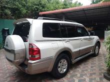 https://riyasewana.com/uploads/mitsubishi-montero-211637066375.jpg