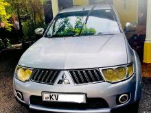 Mitsubishi Montero 2012 SUV
