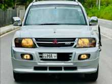 Mitsubishi Montero 2000 SUV