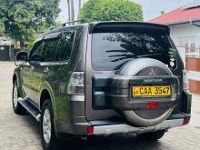 https://riyasewana.com/uploads/mitsubishi-montero-217261417716.jpg