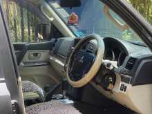 https://riyasewana.com/uploads/mitsubishi-montero-220205822752.jpg