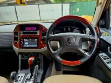 https://riyasewana.com/uploads/mitsubishi-montero-221002216292.jpg