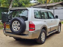 https://riyasewana.com/uploads/mitsubishi-montero-221002226955.jpg