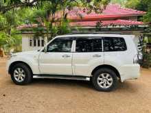 https://riyasewana.com/uploads/mitsubishi-montero-221031194112.jpg