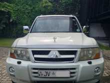 Mitsubishi Montero 2004 SUV