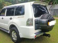https://riyasewana.com/uploads/mitsubishi-montero-231330564693.jpg