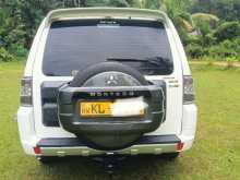 https://riyasewana.com/uploads/mitsubishi-montero-231330564742.jpg