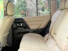 https://riyasewana.com/uploads/mitsubishi-montero-23165103525.jpg