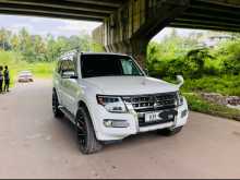 Mitsubishi Montero 2010 SUV