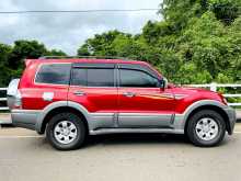 https://riyasewana.com/uploads/mitsubishi-montero-242048094932.jpg