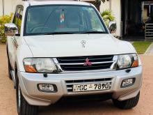 Mitsubishi Montero 2000 SUV