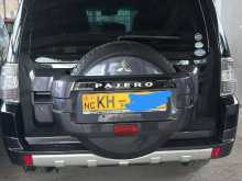 https://riyasewana.com/uploads/mitsubishi-montero-251447284052.jpg