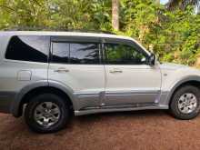 https://riyasewana.com/uploads/mitsubishi-montero-25181234222.jpg