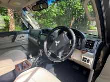 Mitsubishi Montero 2011 SUV