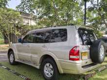 https://riyasewana.com/uploads/mitsubishi-montero-261619324732.jpg