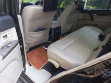 https://riyasewana.com/uploads/mitsubishi-montero-26727436246.jpg