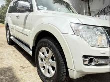 https://riyasewana.com/uploads/mitsubishi-montero-2712170924842.jpg