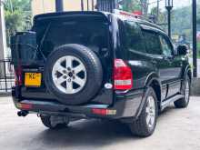 https://riyasewana.com/uploads/mitsubishi-montero-2717375363.jpg