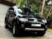 Mitsubishi Montero 2012 SUV