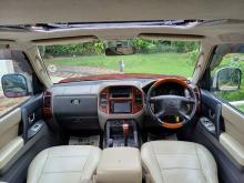 https://riyasewana.com/uploads/mitsubishi-montero-2821112817616.jpg