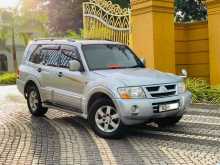 Mitsubishi Montero 2004 SUV