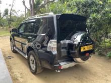 https://riyasewana.com/uploads/mitsubishi-montero-29802016594.jpg