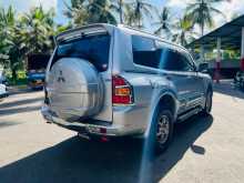 https://riyasewana.com/uploads/mitsubishi-montero-3-2-2003-514540512162.jpg