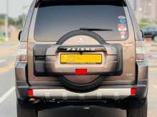 https://riyasewana.com/uploads/mitsubishi-montero-3-2-2011-18020112954.jpg
