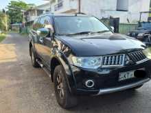 Mitsubishi Montero 2012 SUV