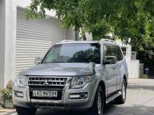 https://riyasewana.com/uploads/mitsubishi-montero-313173924061.jpg