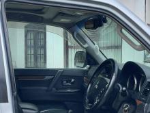 https://riyasewana.com/uploads/mitsubishi-montero-313174024122.jpg