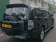 https://riyasewana.com/uploads/mitsubishi-montero-31415384922.jpg