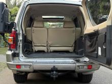 https://riyasewana.com/uploads/mitsubishi-montero-3200-117464924853.jpg