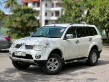 Mitsubishi Montero 2012 SUV