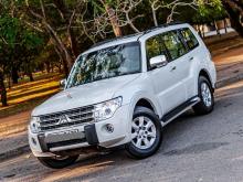 Mitsubishi Montero 2010 SUV