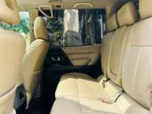 https://riyasewana.com/uploads/mitsubishi-montero-5103849814.jpg