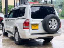 https://riyasewana.com/uploads/mitsubishi-montero-516252674.jpg
