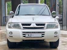 https://riyasewana.com/uploads/mitsubishi-montero-5162526802.jpg