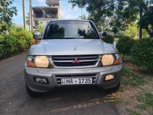 Mitsubishi Montero 2000 SUV