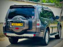 https://riyasewana.com/uploads/mitsubishi-montero-52217404812.jpg