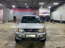 Mitsubishi Montero 2004 SUV