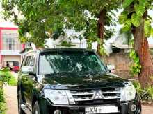 https://riyasewana.com/uploads/mitsubishi-montero-612532622812.jpg