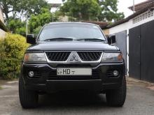 Mitsubishi Montero 2003 SUV