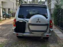 https://riyasewana.com/uploads/mitsubishi-montero-7221332755.jpg